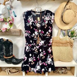 Ruffled Floral boho romper w resort vacay summer vibe